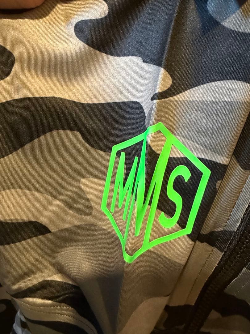グレー迷彩フルジップパーカー ロングパンツのセットアップMMSロゴ