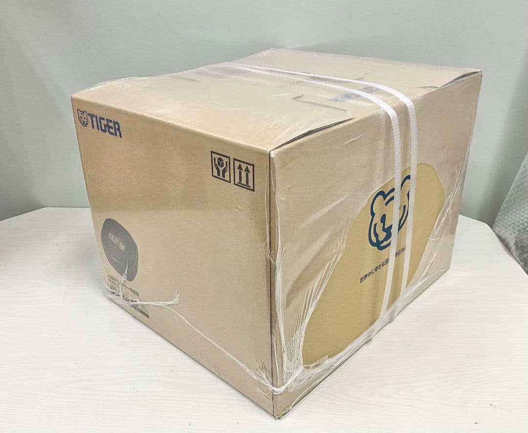 新品・未開封品 TIGER 魔法瓶 土鍋ご泡火炊き JPL-Y100-KG