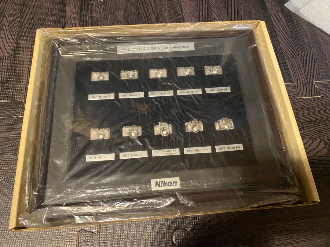 NIKON ピンバッジ　額装　当時物