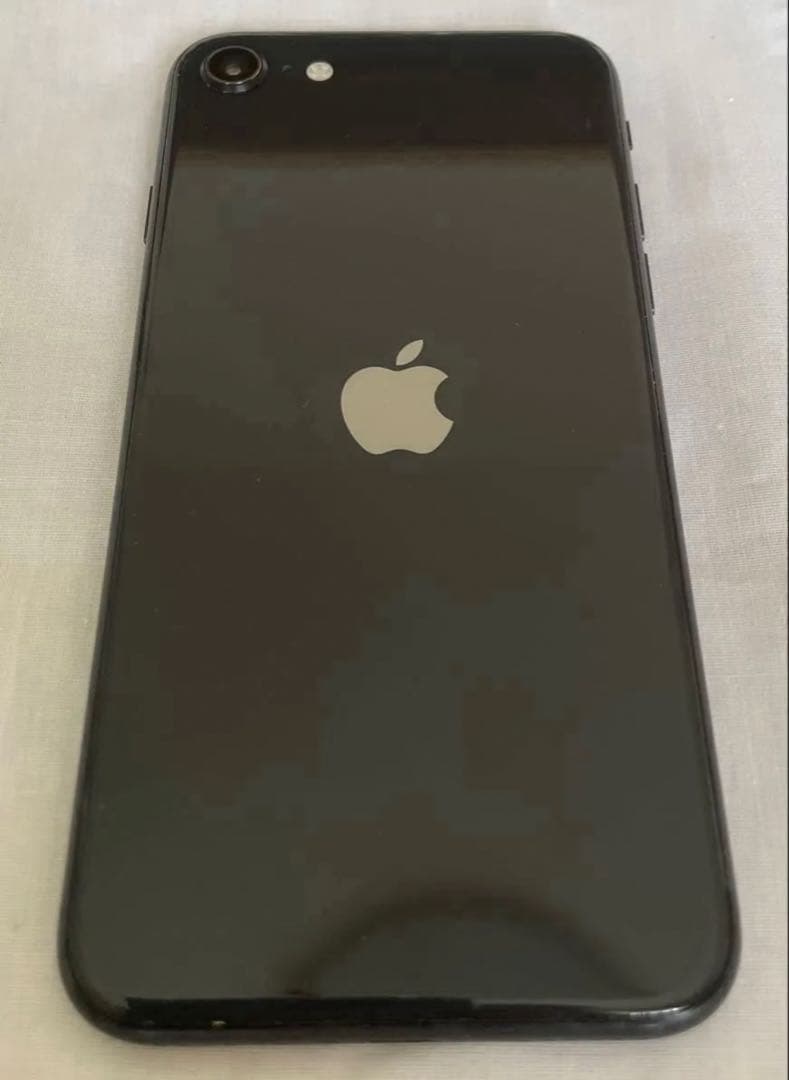 【液晶故障線有】 iPhoneSE 第２世代 64GB SIMフリー