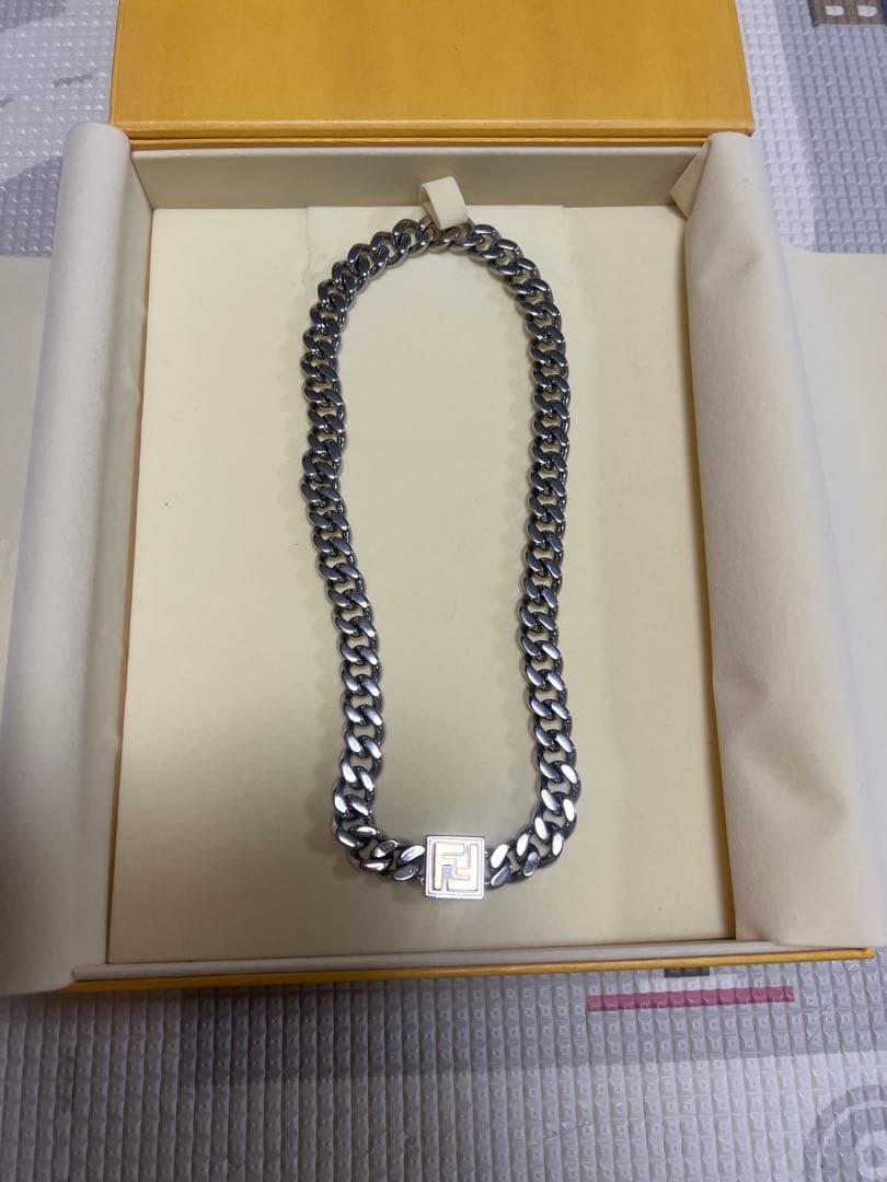フェンディFendi チェーンネックレス