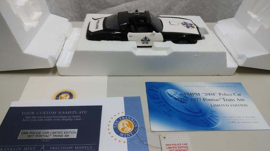 フランクリンミント　1977ポンティアックトランザム　ポリスカー限定品1:24