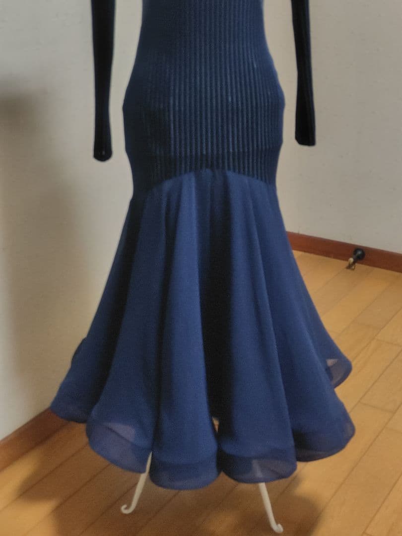 ADSジャパンのニューヨーク製マーメイドがキュートベロアとシフォンがエレガント