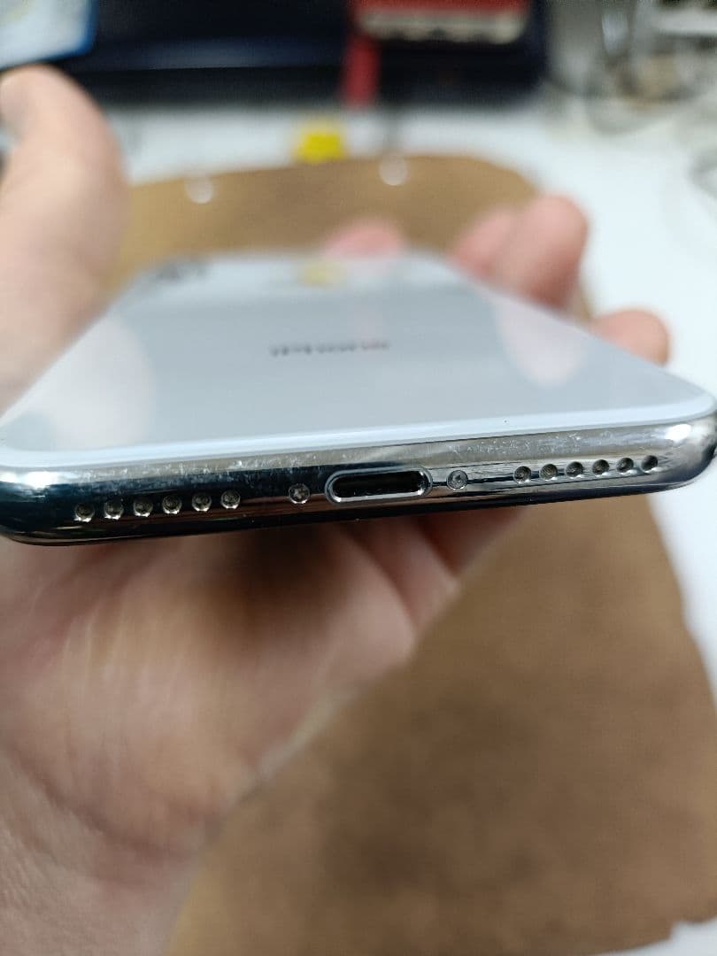 Apple iPhone X シルバー本体256GB