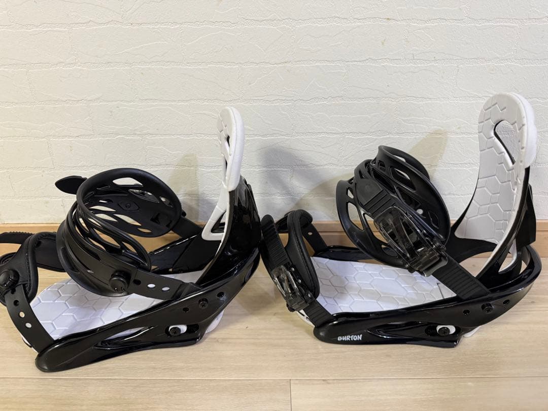 Burton Smalls Lサイズスノーボードビンディング ブラック/ホワイト