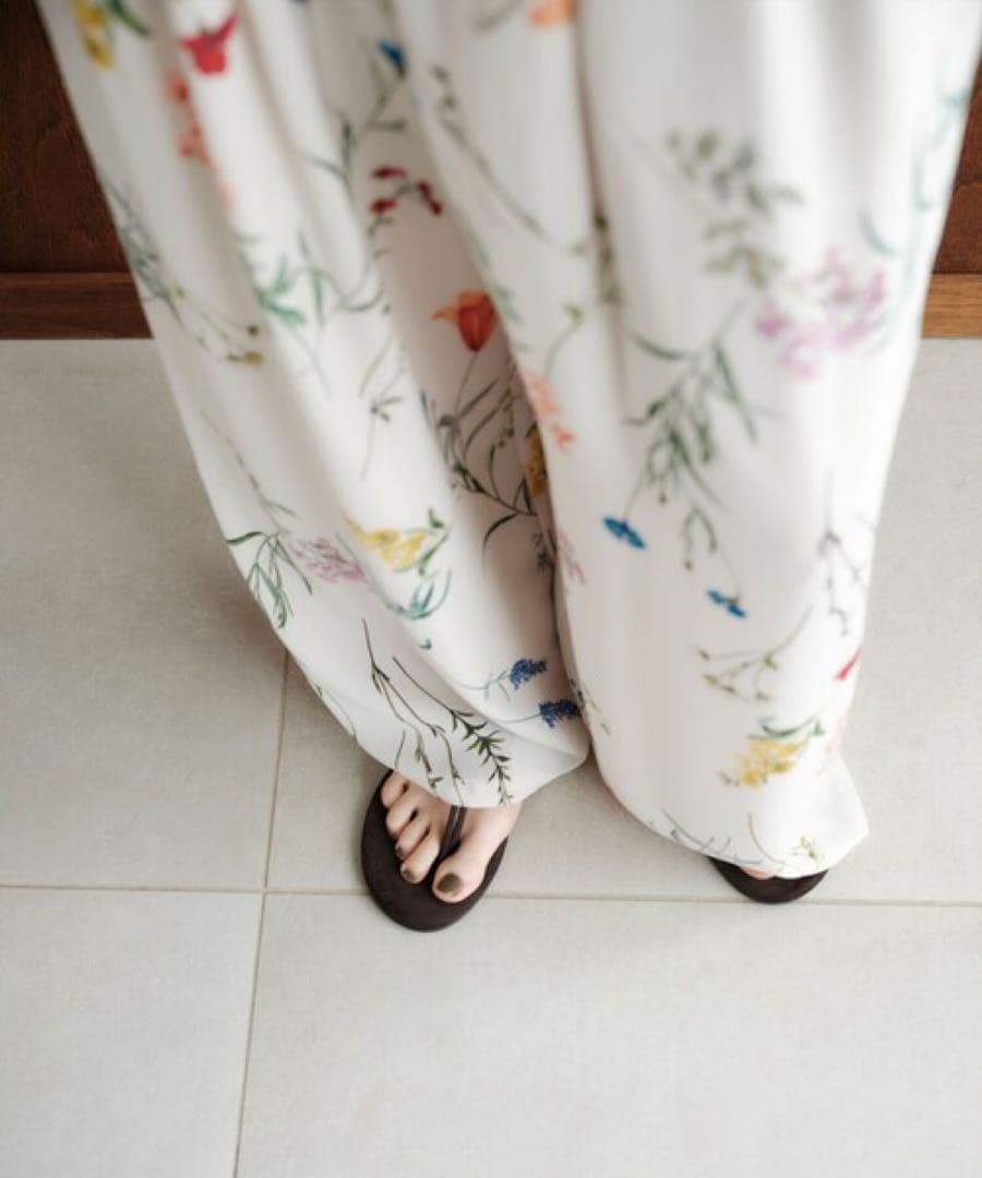 ＜EMMEL REFINES＞EM フラワープリント イージーパンツMサイズ