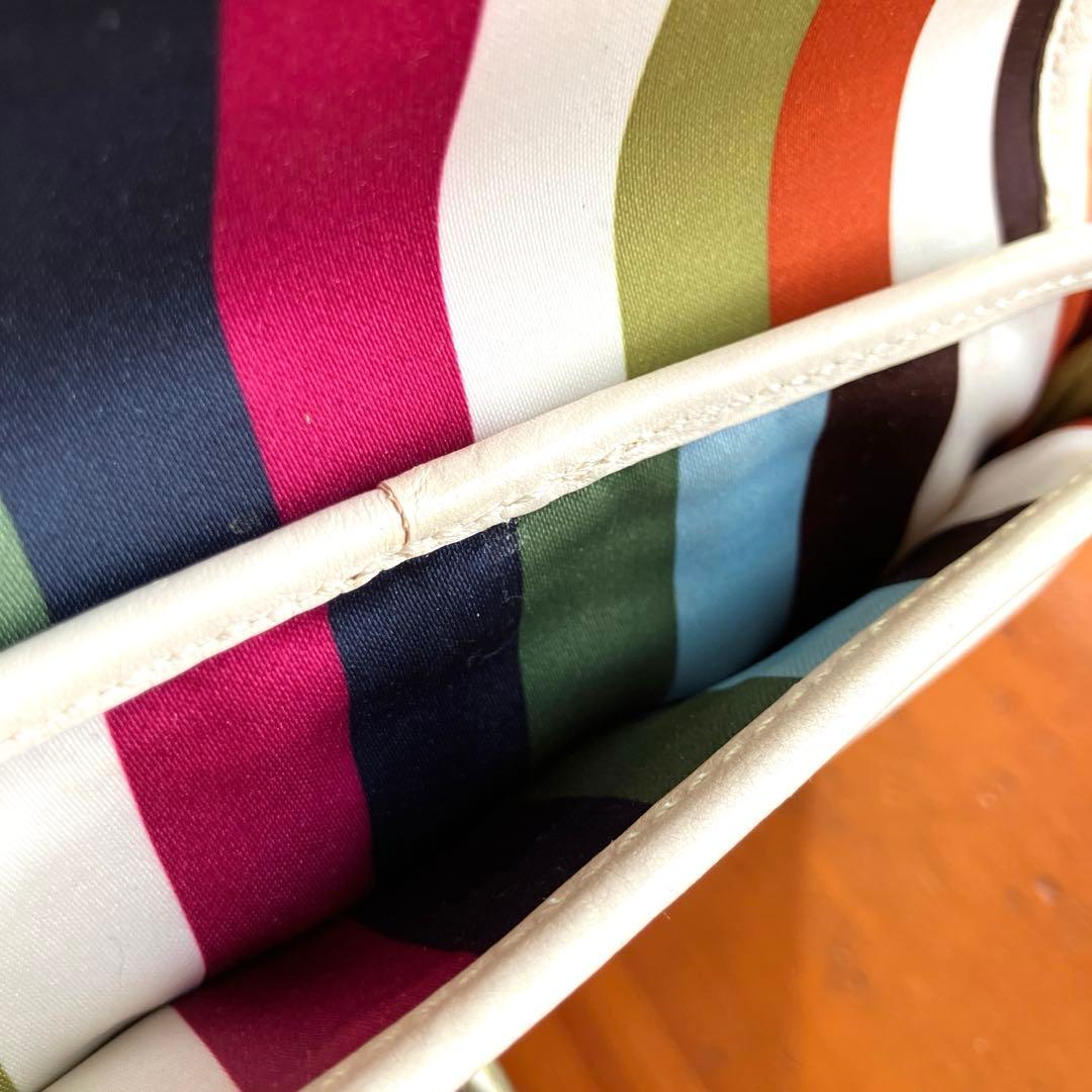 COACH アイボリーレザーポーチ