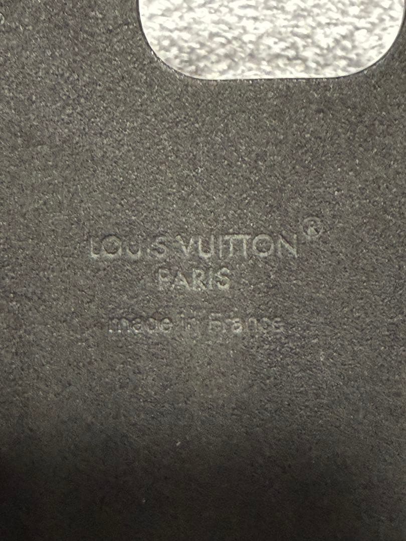 p*i様 LOUIS VUITTON 　【iPhone16プロ用】