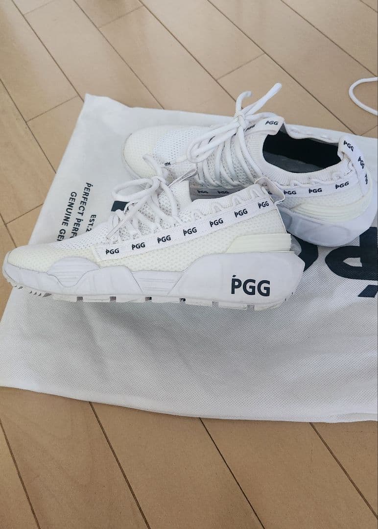 PGG スパイクレスゴルフシューズ レディース ホワイトパーリーゲイツ