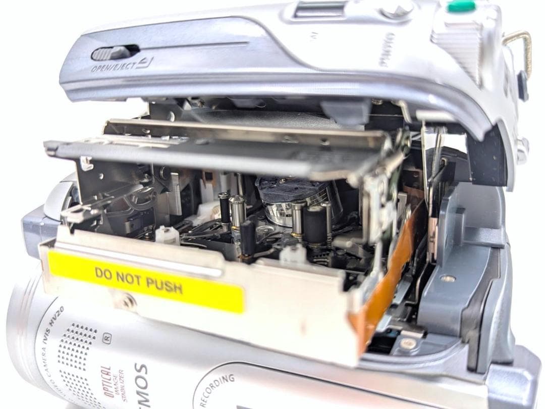 miniDVのダビングに！ Canon ビデオカメラ iVIS HV20 01