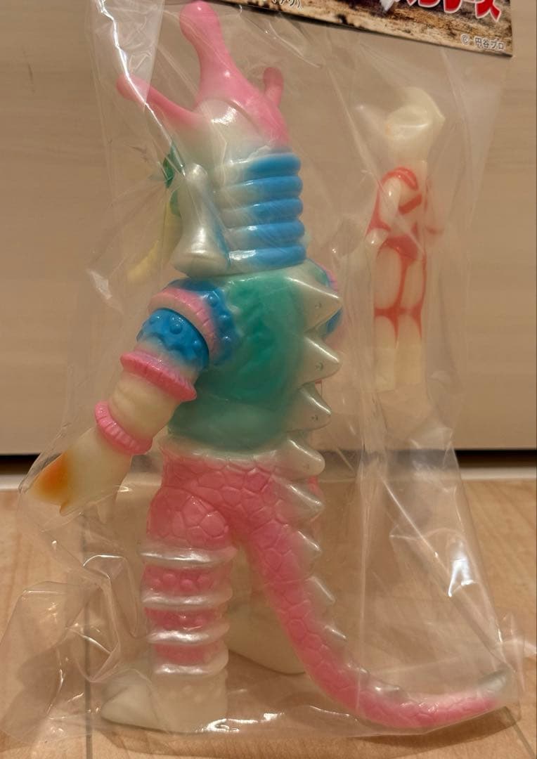 M1号 蓄光版 ヒッポリト星人 鵜川薫氏 彩色デザイン