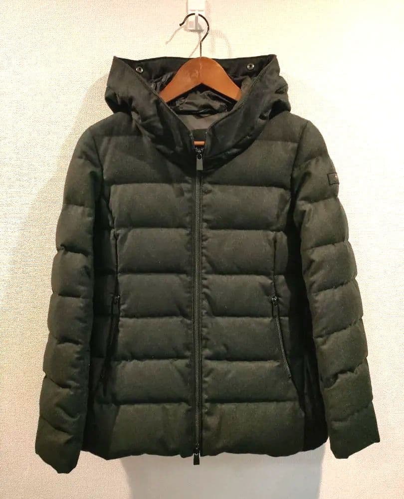 TATRAS ダークグレー ダウンジャケット 01