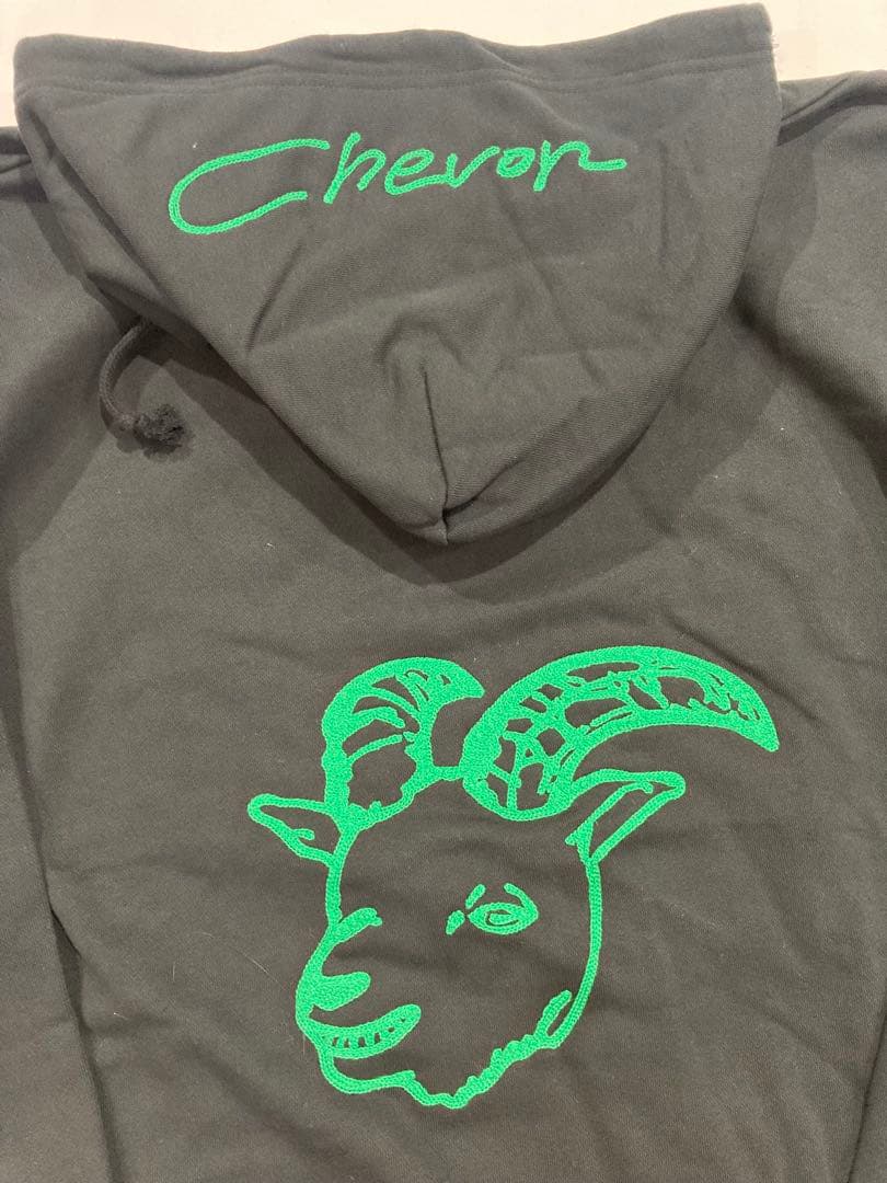 【受注生産限定】Chevon 刺繍プルオーバーパーカー ブラック/緑 XLサイズ