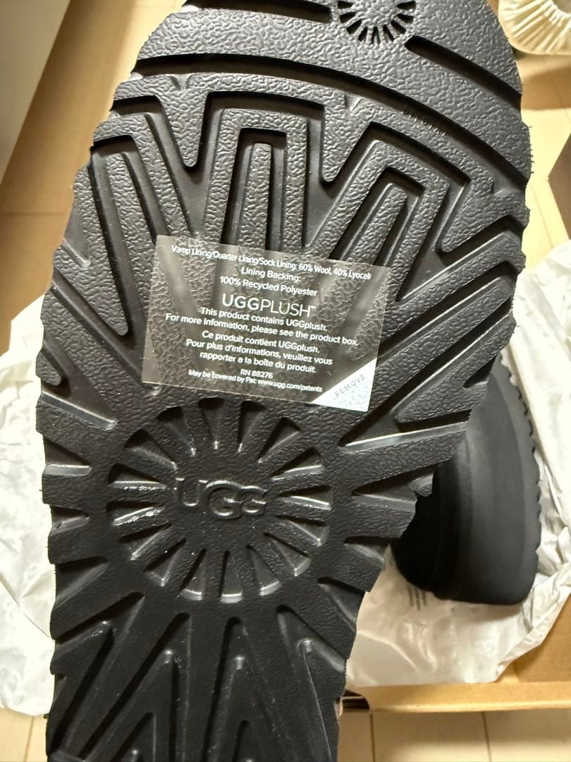 UGG ブラック ムートンブーツ　新品未使用品