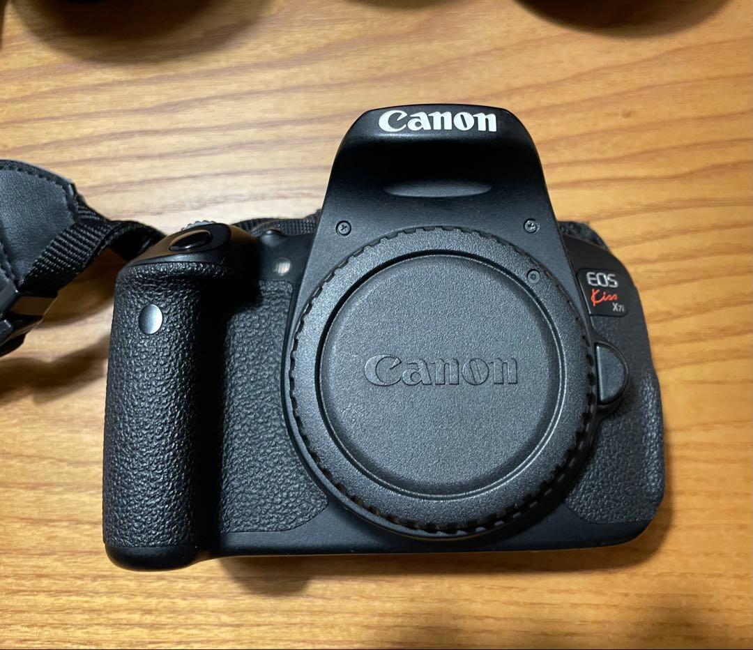 Canon EOS Kiss X7i ダブルズームキット　おまけ多数！