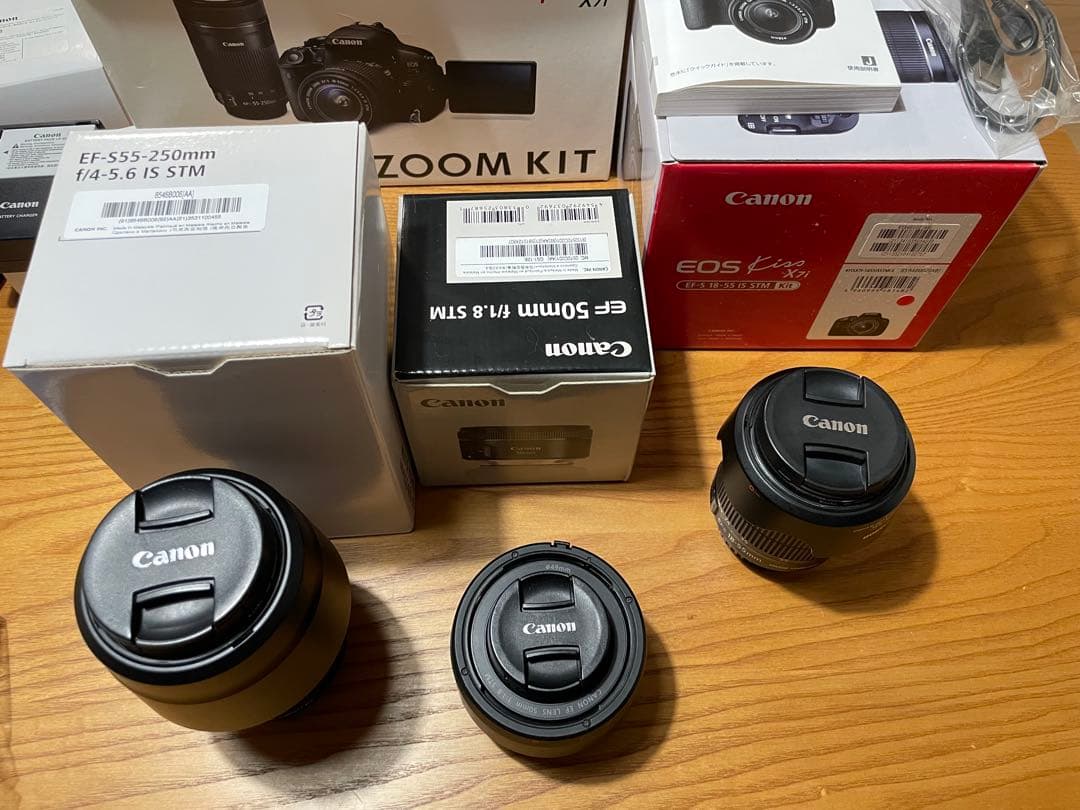 Canon EOS Kiss X7i ダブルズームキット　おまけ多数！