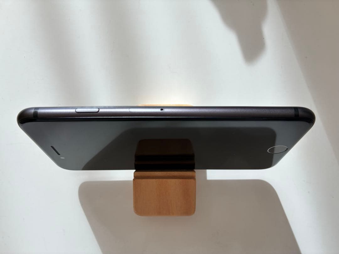 iPhone8 64GB 黒 docomo