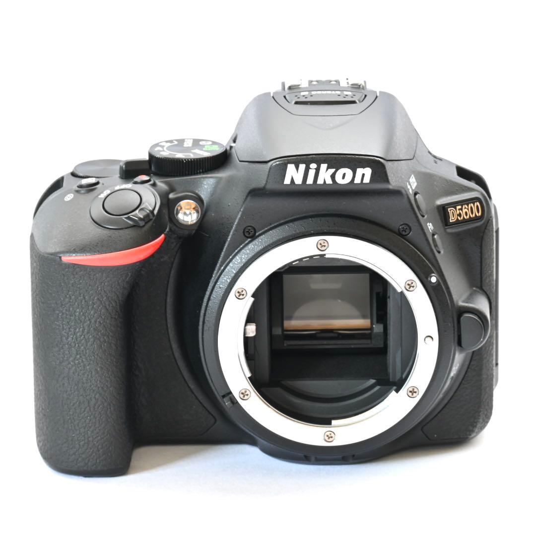 【Nikon】Wi-Fi&Bluetooth搭載★D5600レンズセット