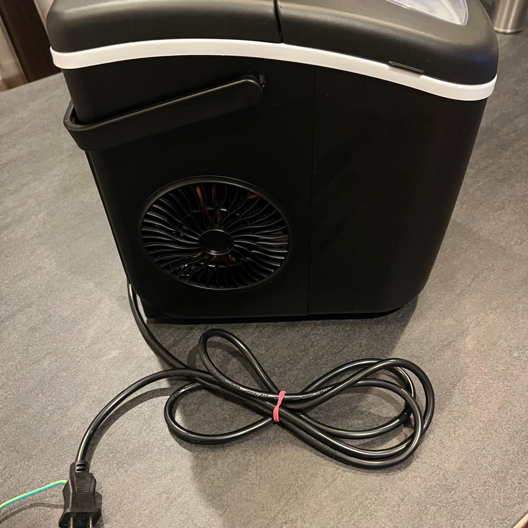 コンパクト　製氷機 ブラック　氷　製氷　ICE-C01