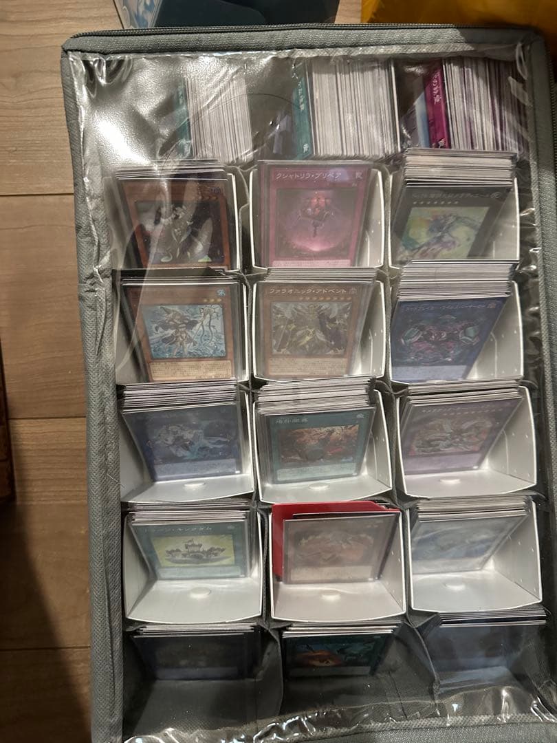 遊戯王OCGカードセットと収納ケース　引退品