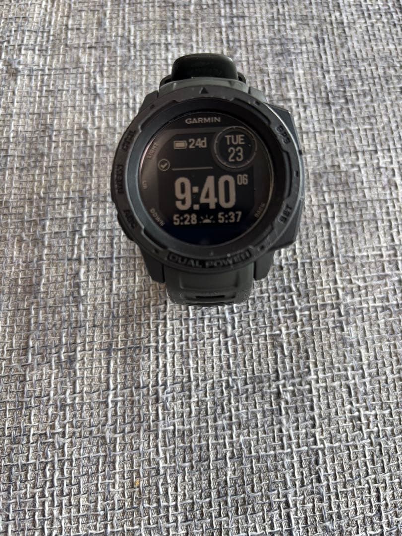 GARMIN INSTINCT DUAL POWER グラファイト