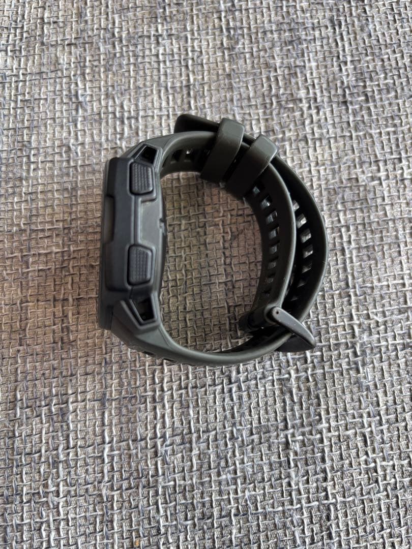 GARMIN INSTINCT DUAL POWER グラファイト