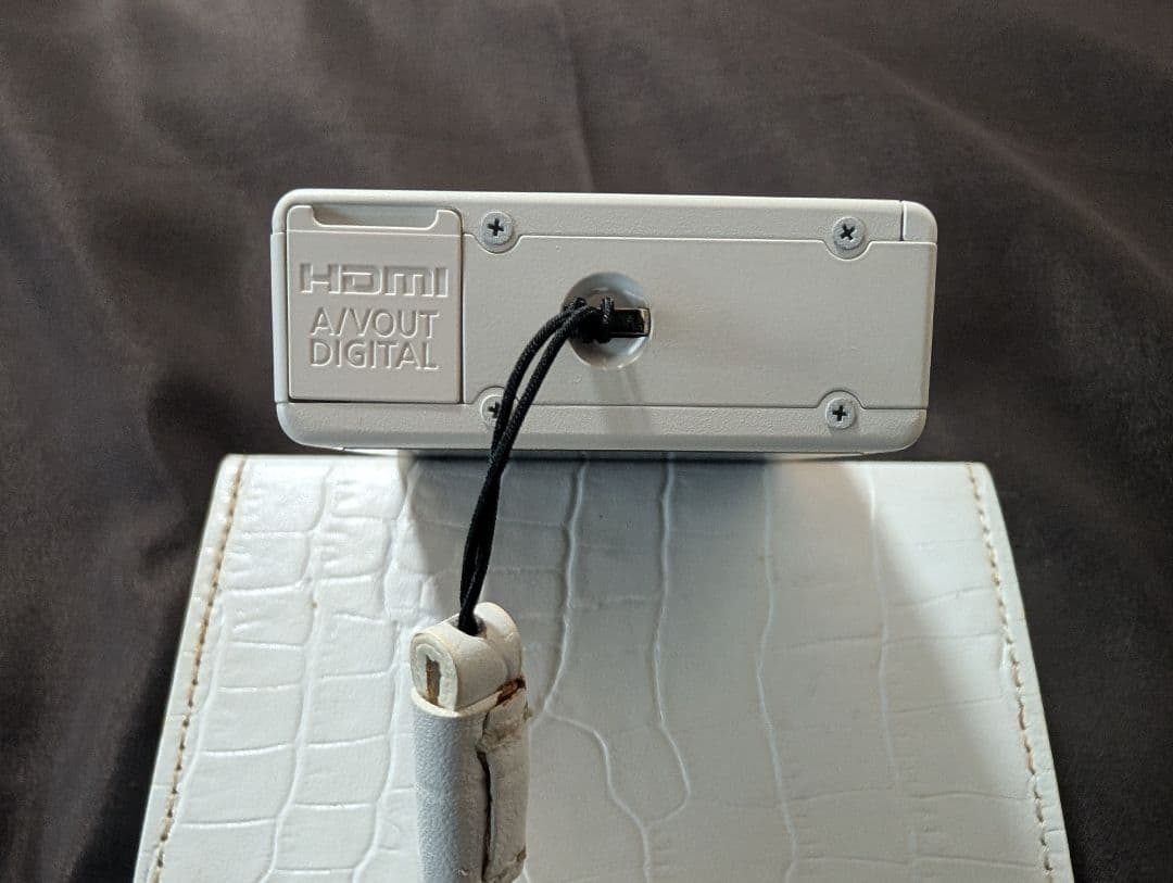 ☆値下げ☆　Canon IXY1 専用ケース付き　コンパクトデジタルカメラ