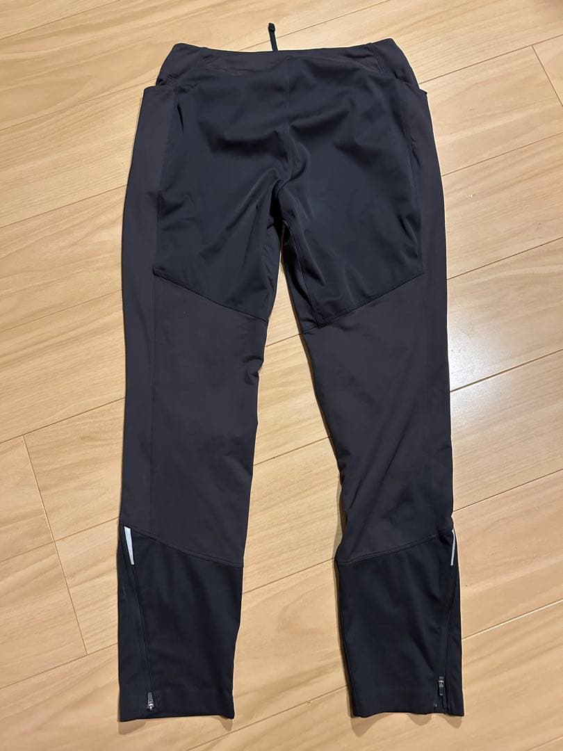 patagonia ウィメンズ・ウインド・シールド・パンツ Mサイズ　Black