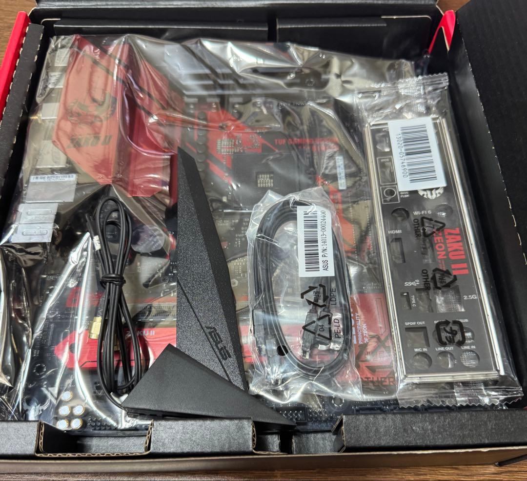 マザーボード ASUS TUF GAMING B550M ZAKU