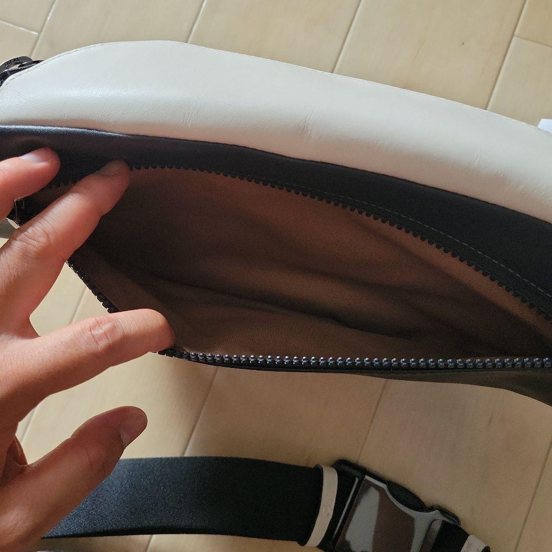 COACH ボディバッグ ブラウン・ホワイト