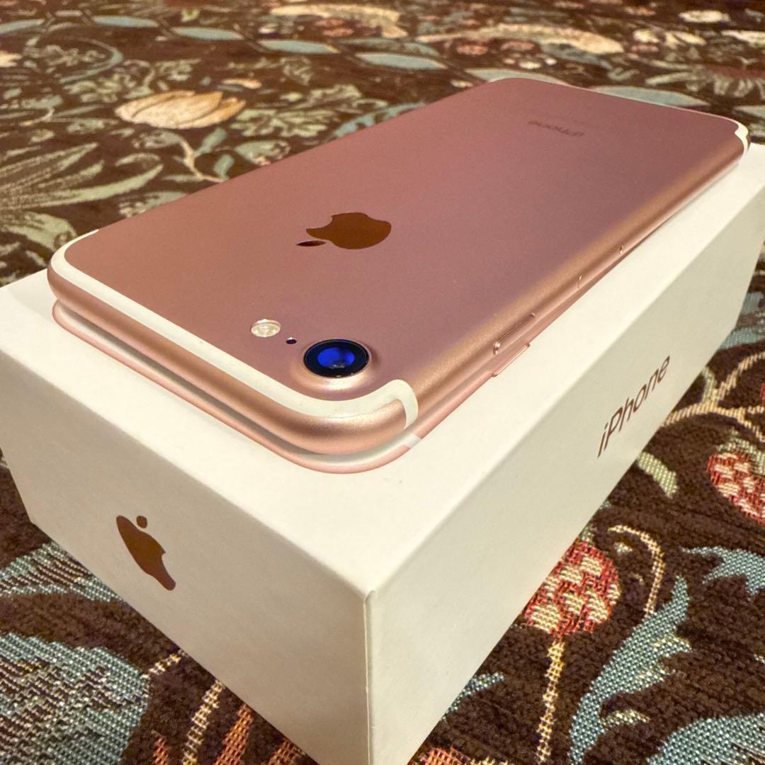 Apple iPhone 7 ローズゴールド 32GB ＊箱付き、一部付属品あり