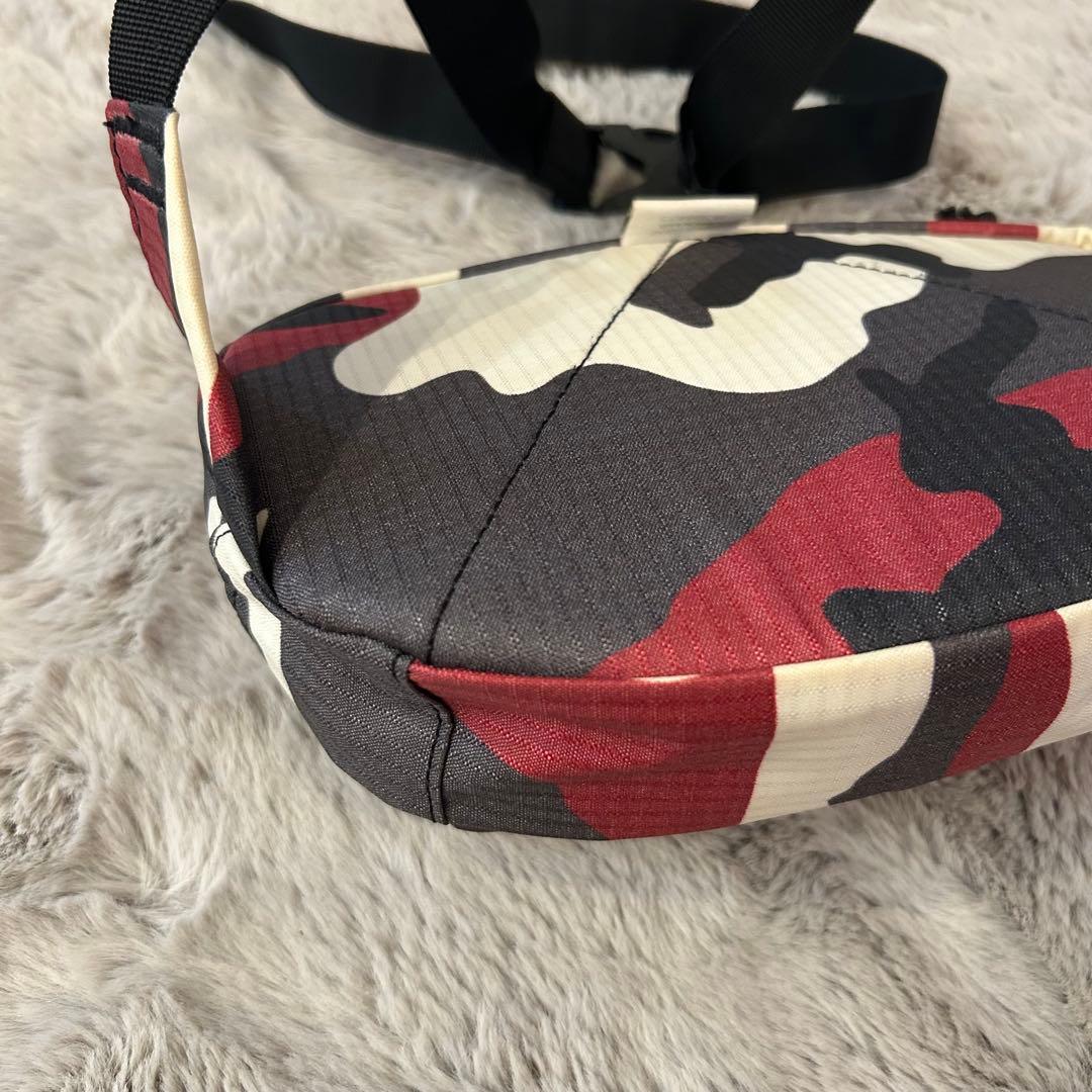 完売品　シュプリーム ウエストバッグ レッドカモ 迷彩 ボディバッグ 赤　希少