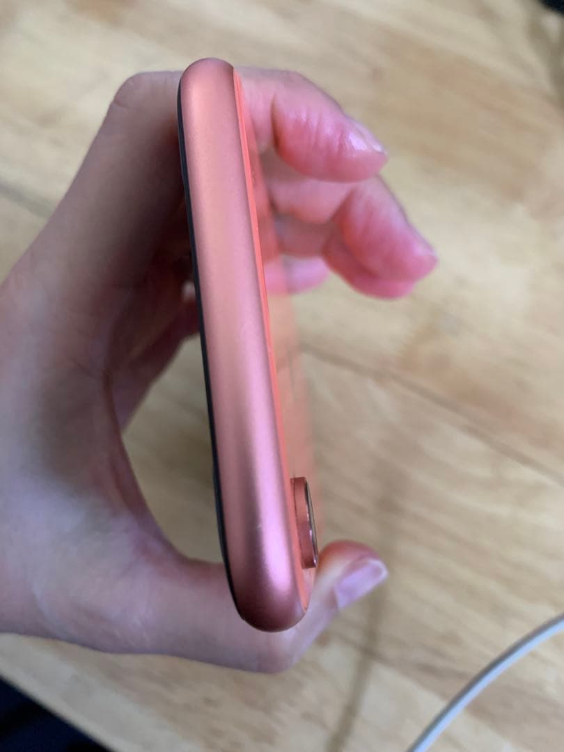 Apple iPhone XR コーラル　64GB【ジャンク品】