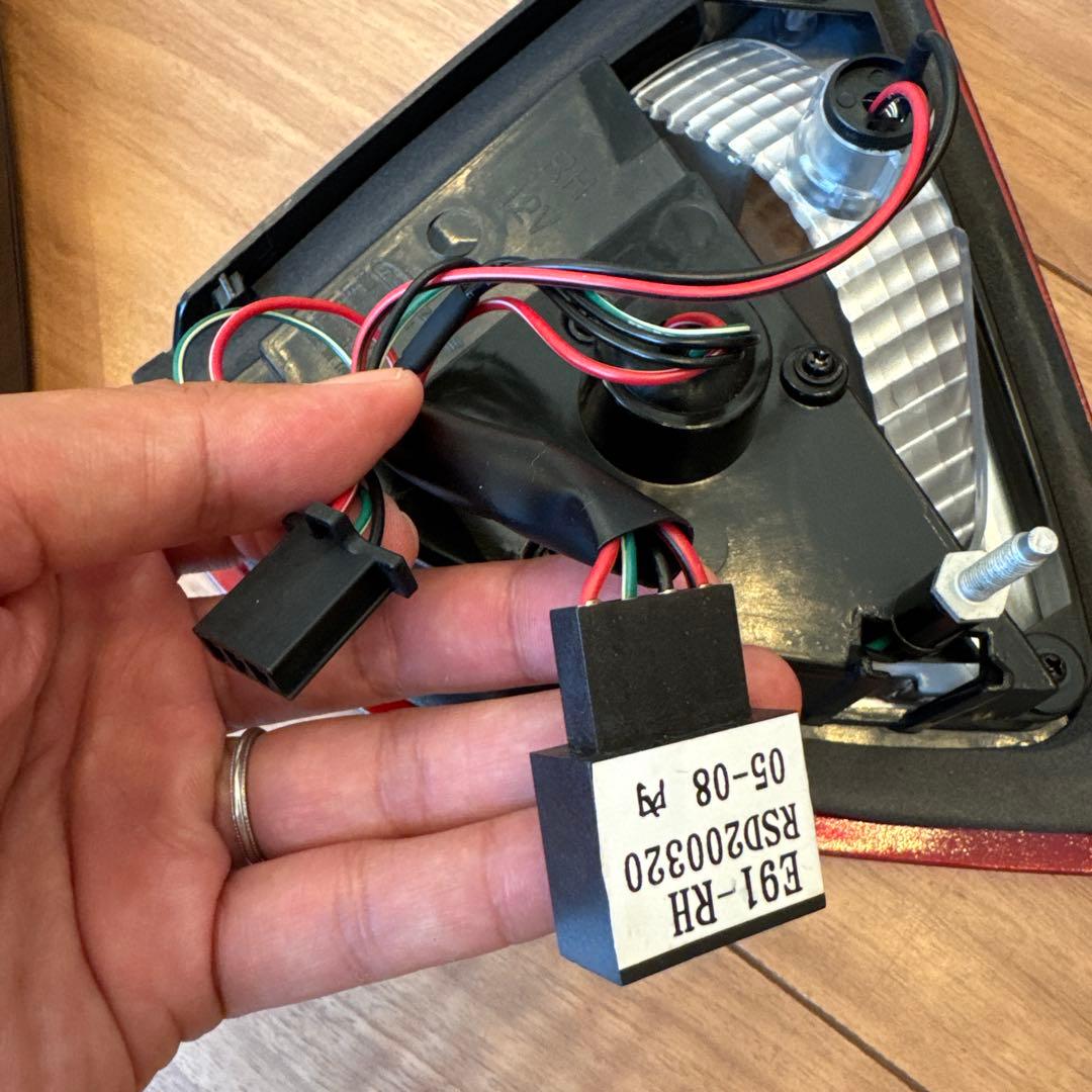  E91 3シリーズツーリングLEDテール 紅白