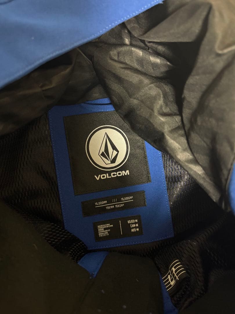 美品　VOLCOM スノーボードウェア 上下セット