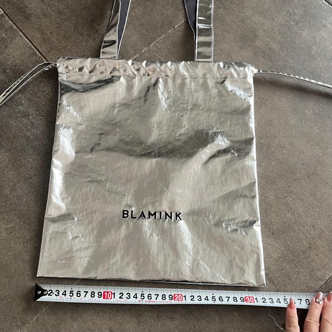 最終値下2025SSノベルティーBLAMINK シルバー ドローストリングバッグ