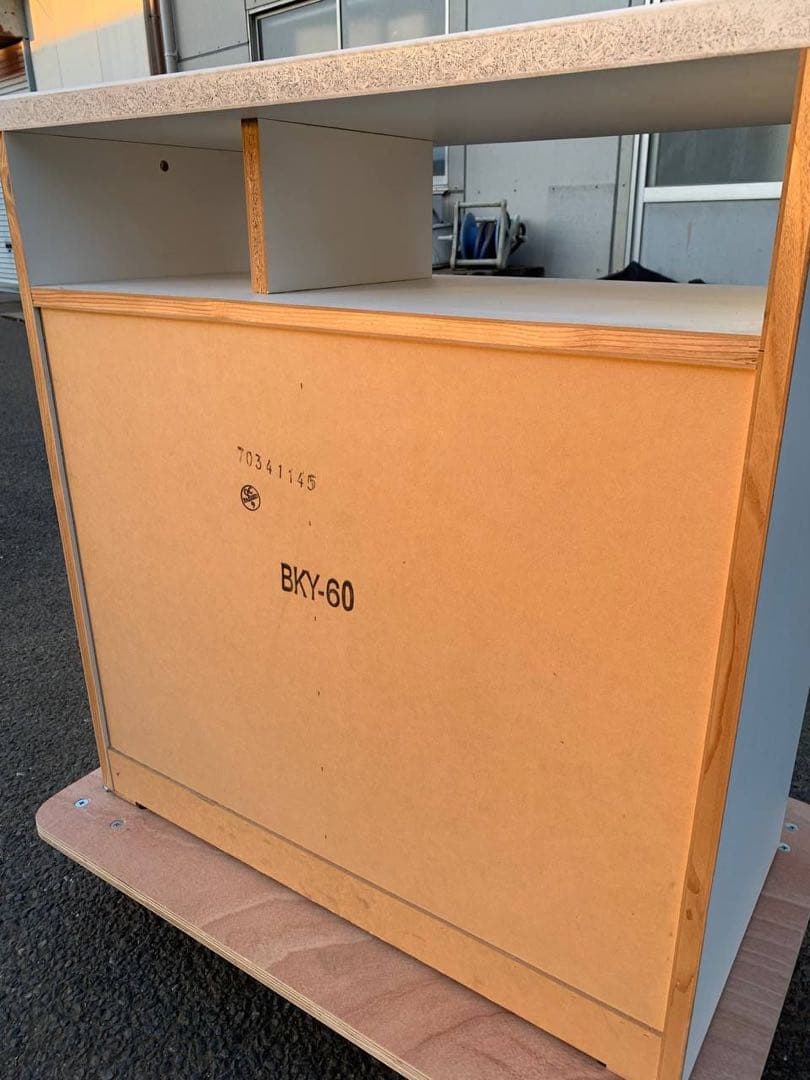 forign ♻️キッチンカウンター　食器棚