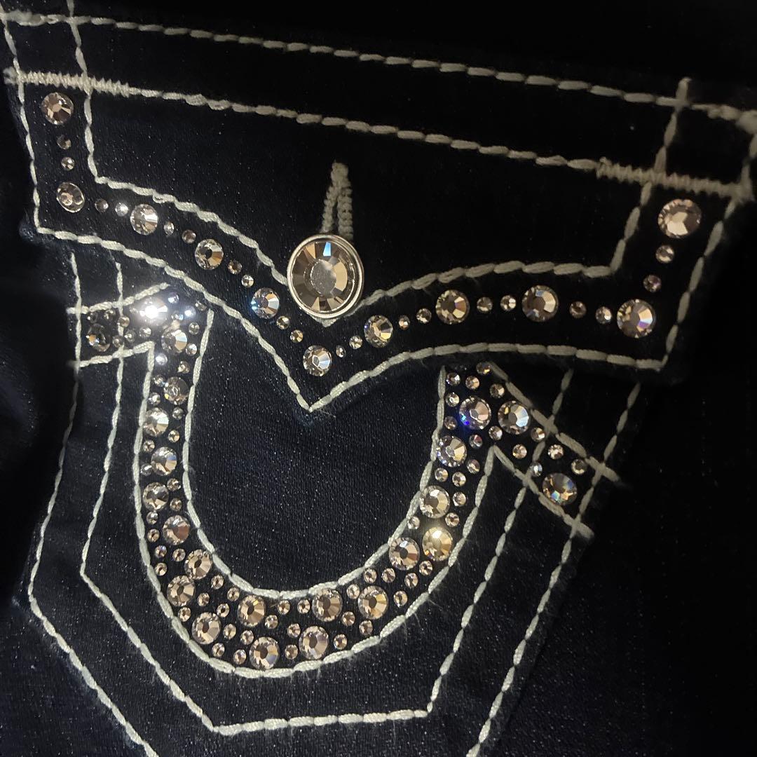TRUE RELIGION ラインストーン付き　ダークブルーデニムパンツ