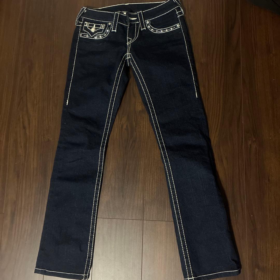 TRUE RELIGION ラインストーン付き　ダークブルーデニムパンツ