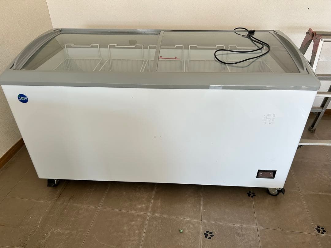 IGL 冷凍庫 ホワイト バスケット付き