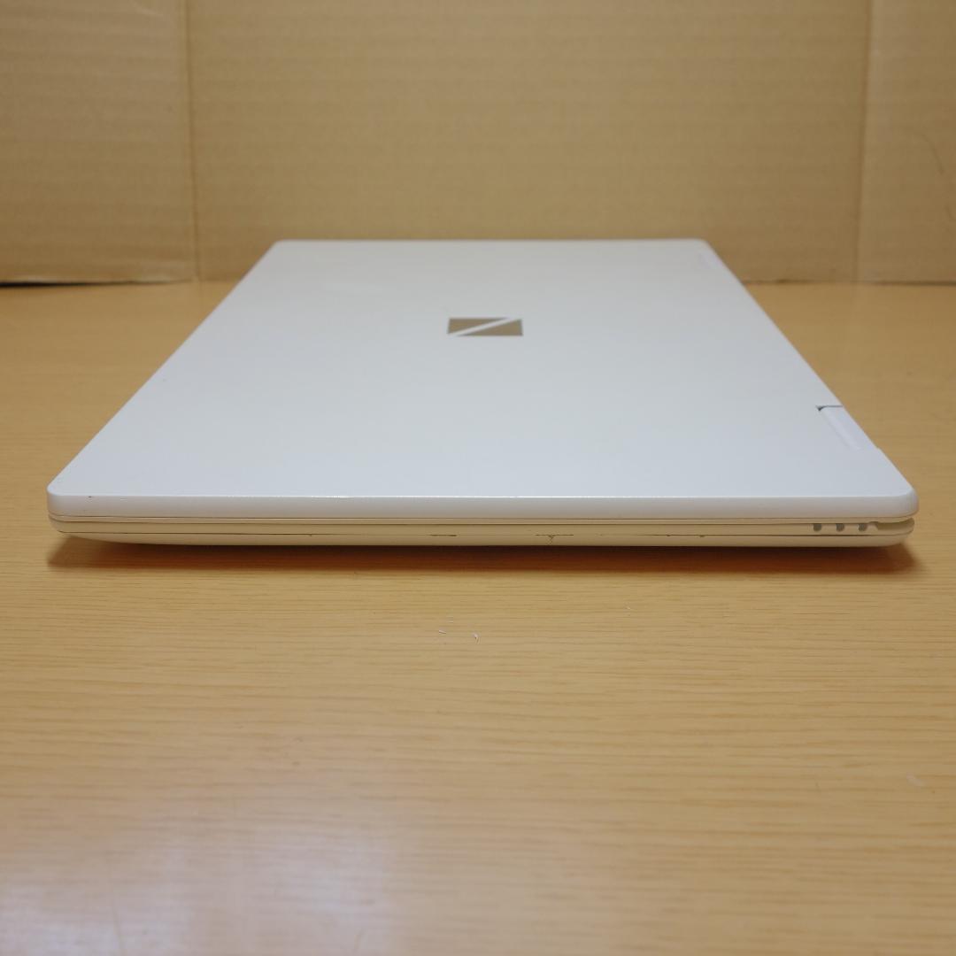 LAVIE Mobile◆Core m3-7Y30/128G/4G/電池長持