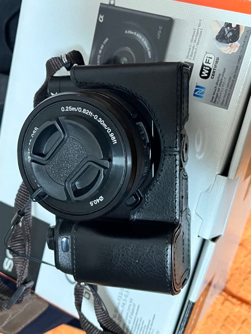 Sony α6000 デジタル一眼レフ 本体とレンズセット