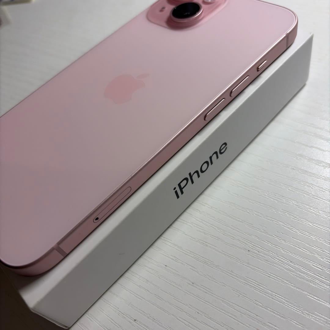 iPhone15 128GB ピンク SIMフリー 極美品