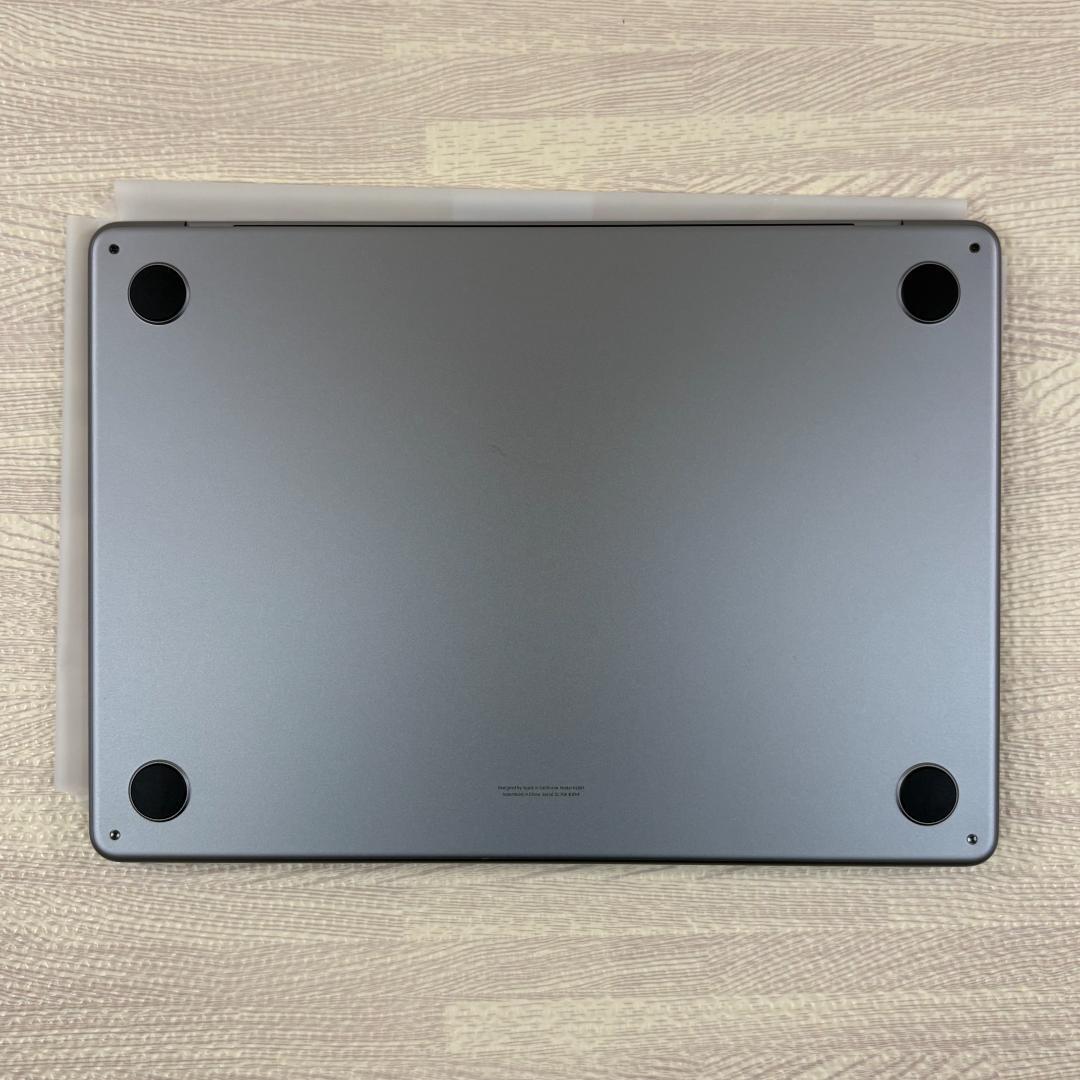 【美品】　MacBook Air M2 16GB 256GB スターライト