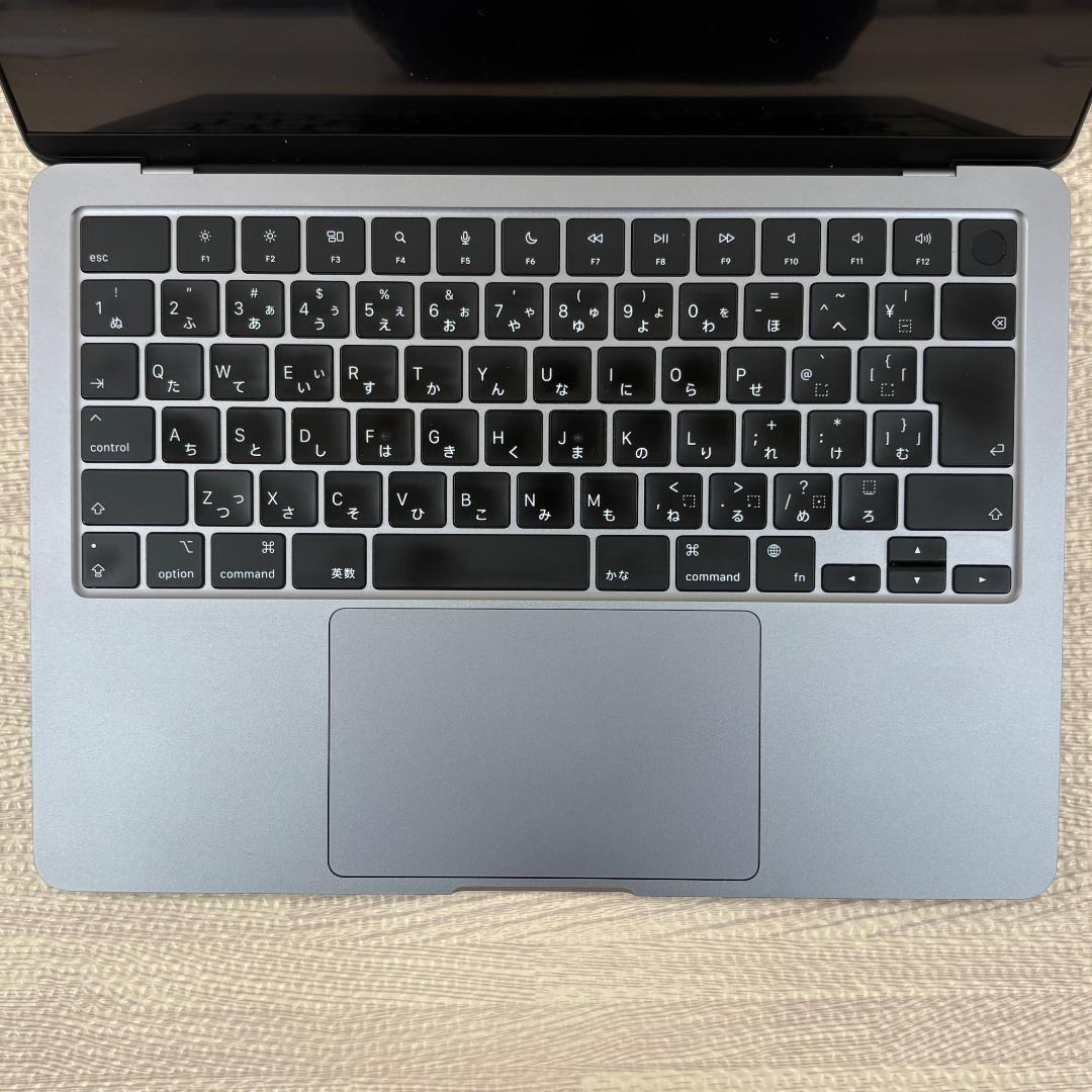 【美品】　MacBook Air M2 16GB 256GB スターライト