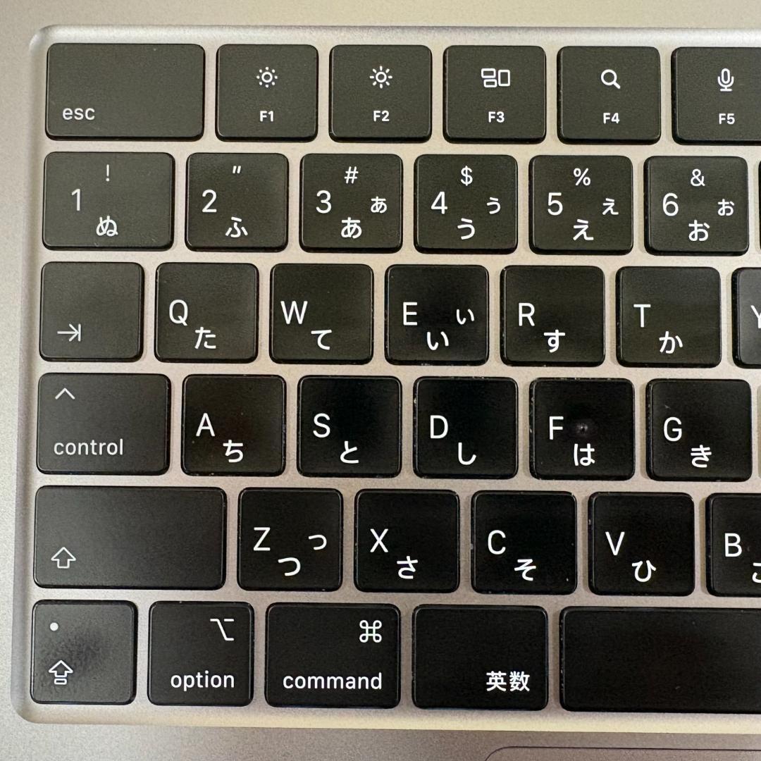 【美品】　MacBook Air M2 16GB 256GB スターライト