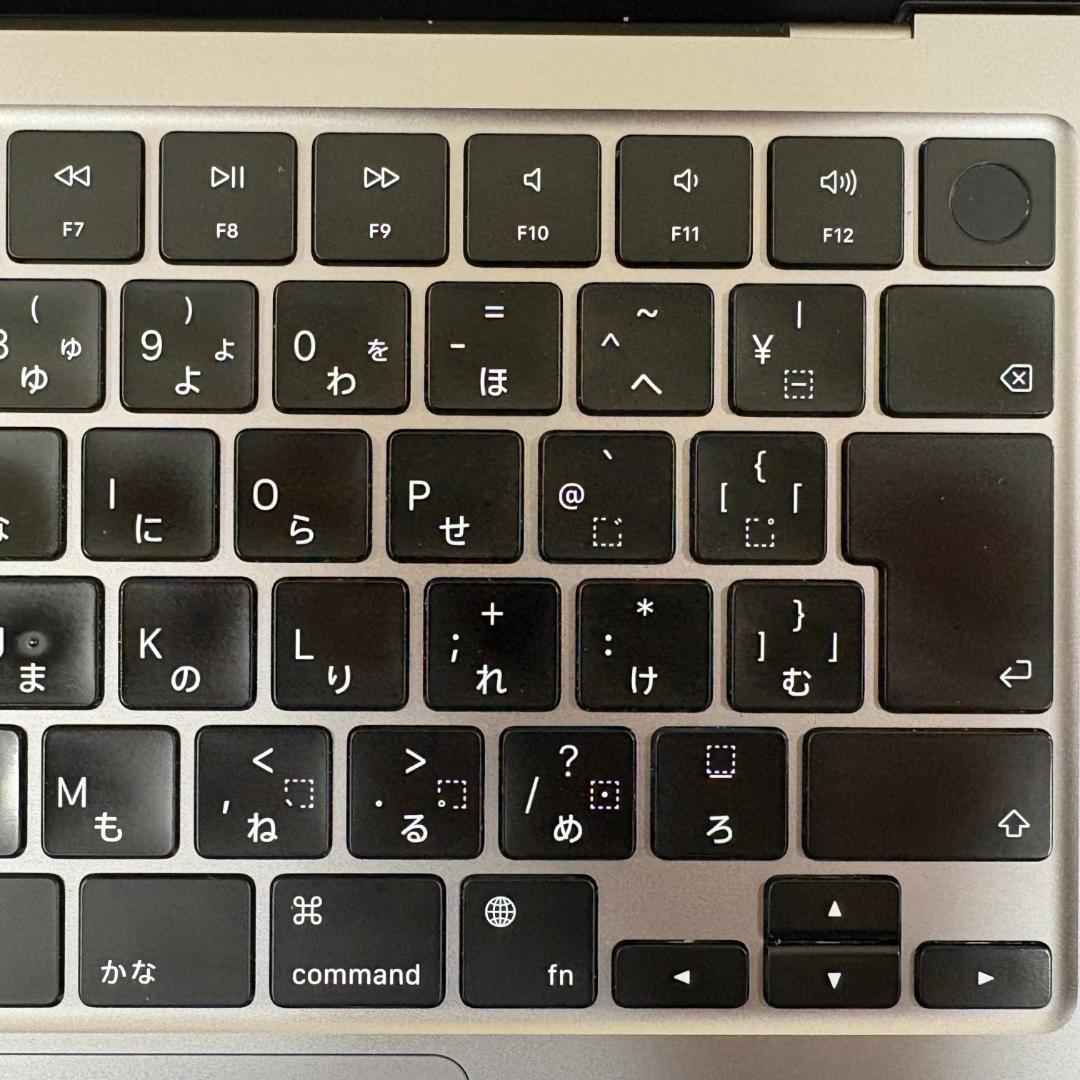 【美品】　MacBook Air M2 16GB 256GB スターライト