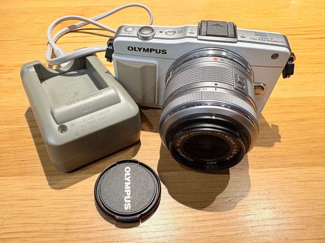 OLYMPUS PEN Mini E-PM2 レンズ14-42mm