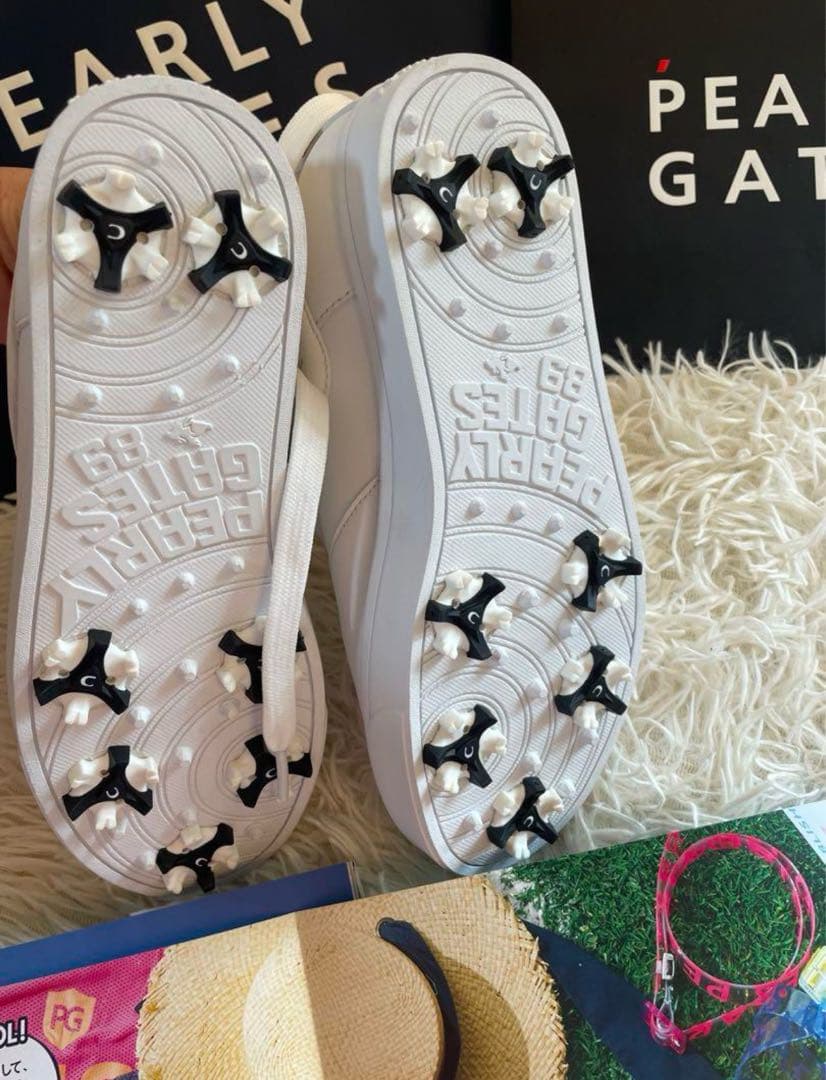 未使用新品PEARLYGATESゴルフシューズレディース ホワイトサイズ22.5