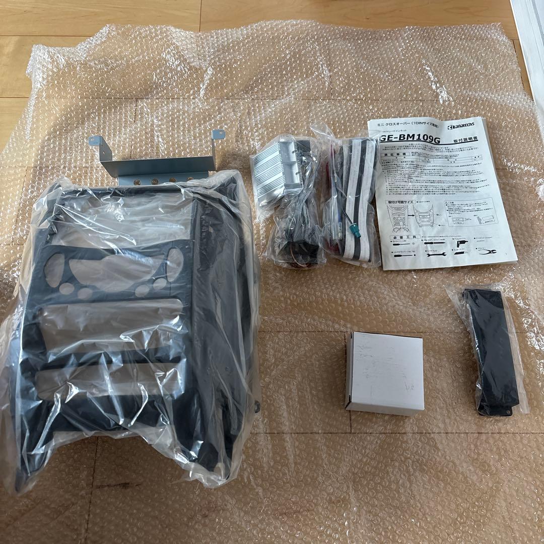 R60 GE-BM109G ミニクロスオーバー用取付キット オーディオ　社外